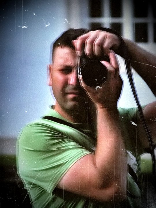 PHOTOs