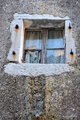 prozor u dvori&hellip;