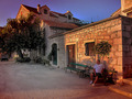 pogled ispod k&hellip;