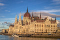 Parlament-Budi&hellip;