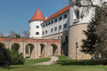 Dvorac Mokrice&hellip;